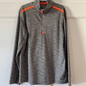Boys Athletic Pullover Size M